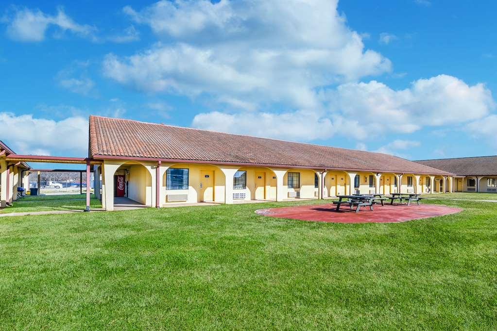Americas Best Value Inn Bonham Exterior foto