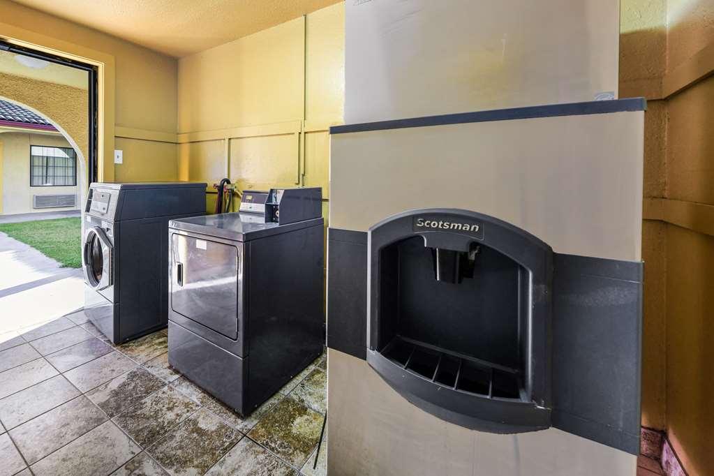 Americas Best Value Inn Bonham Facilidades foto